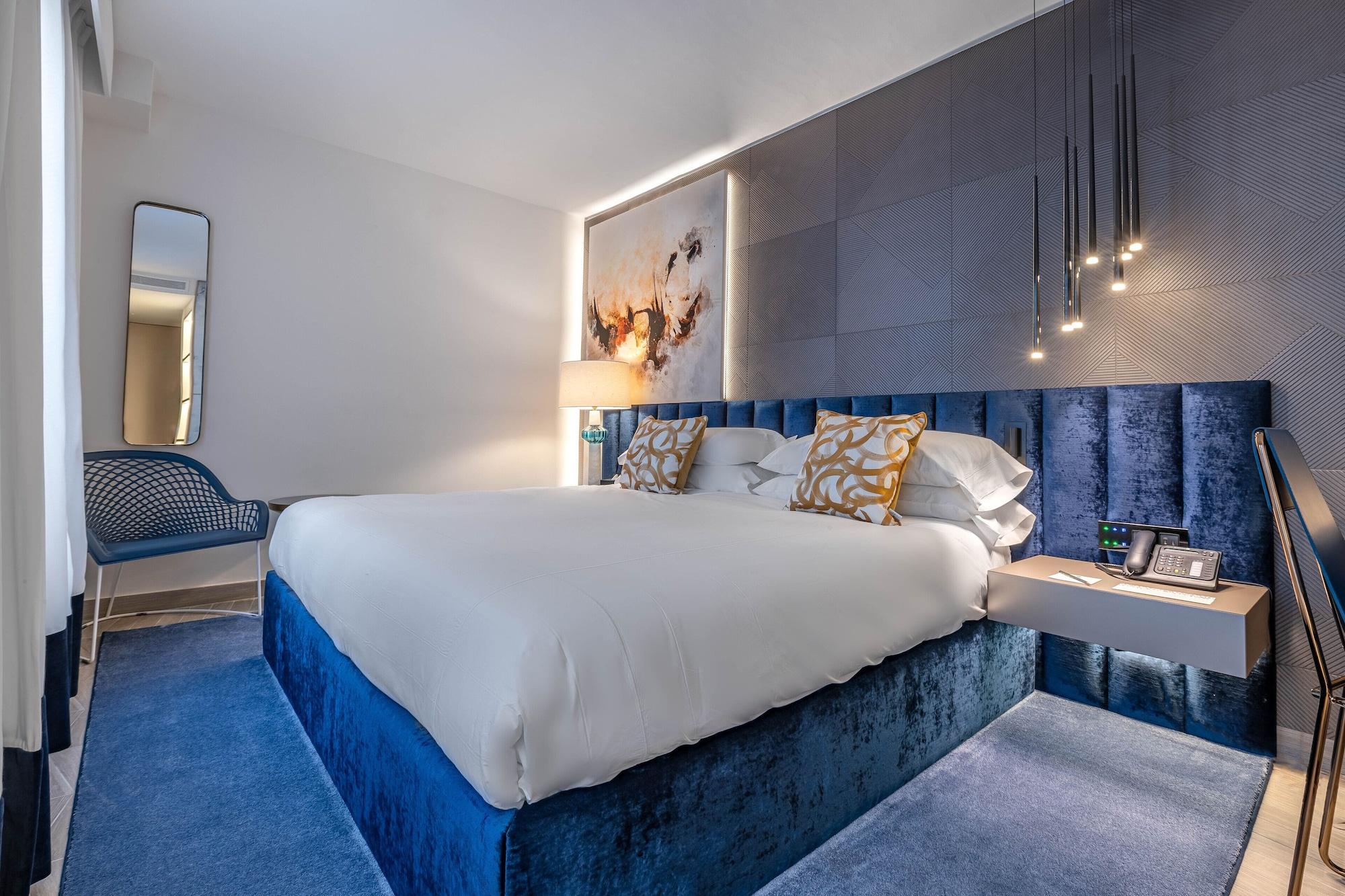 Hotel Claude