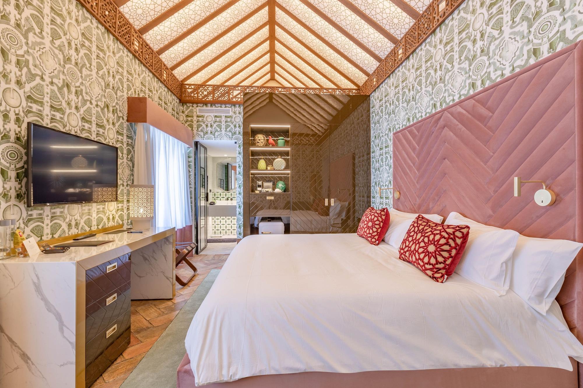 Claude Hotel 3*